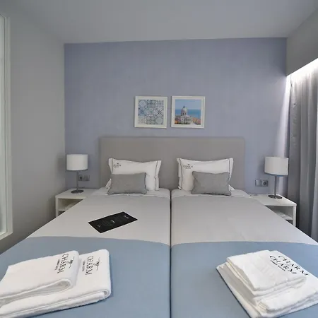 Pensión My Charm 2*