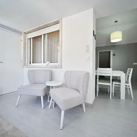 Pensión My Charm 2*